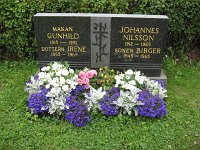  Karl Johannes Nilsson 1912-1965 och hustrun Gunhild Kristina (f Uhlin) 1915-1991 samt barnen Karl Birger 1949-1965 och Gunvi Irene 1953-1965.